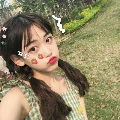拥抱太阳的月亮